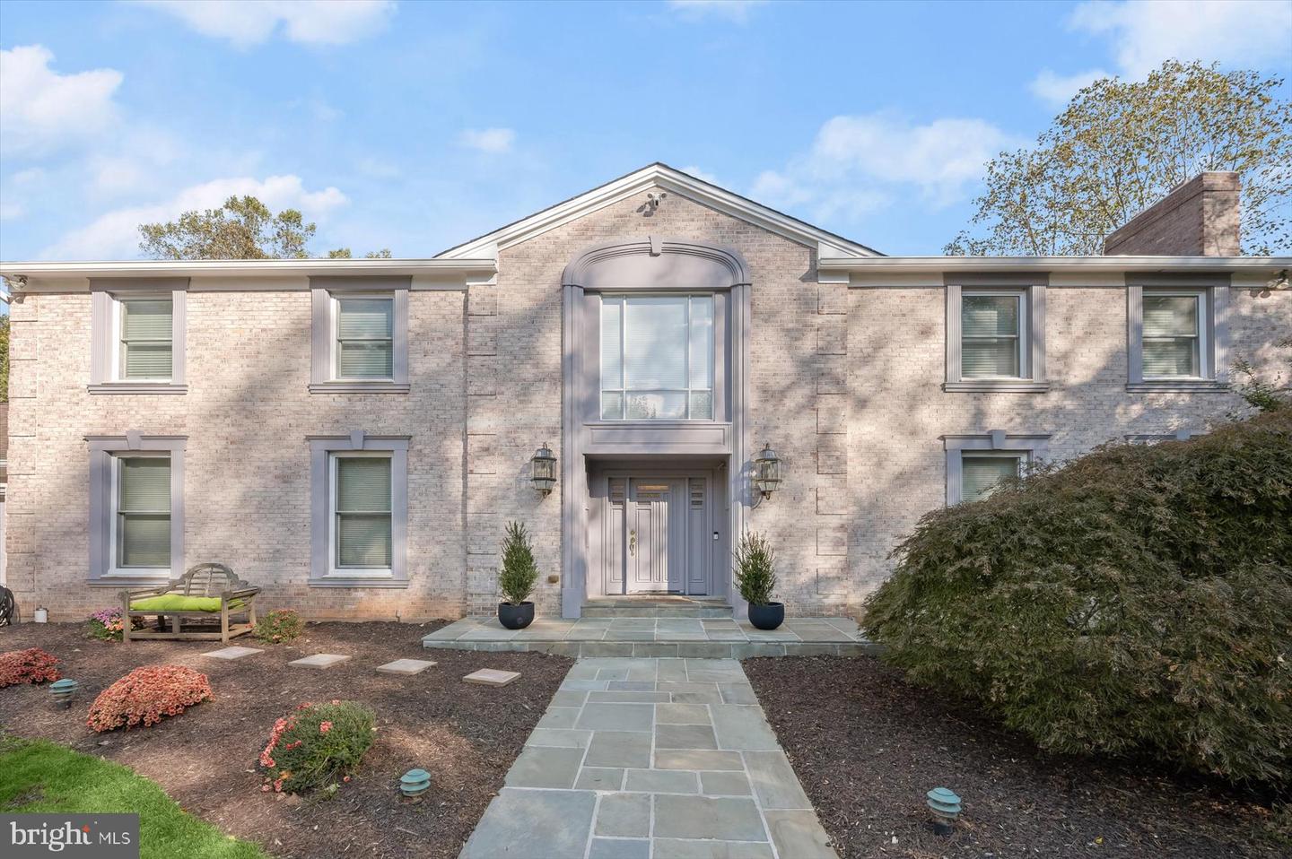 11509 Lake Potomac Drive, Potomac