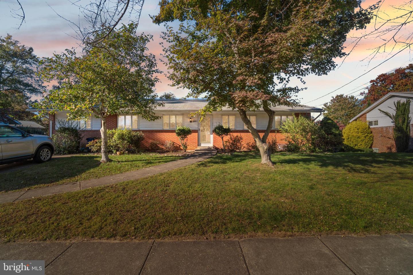 5021 White Flint Drive, Kensington