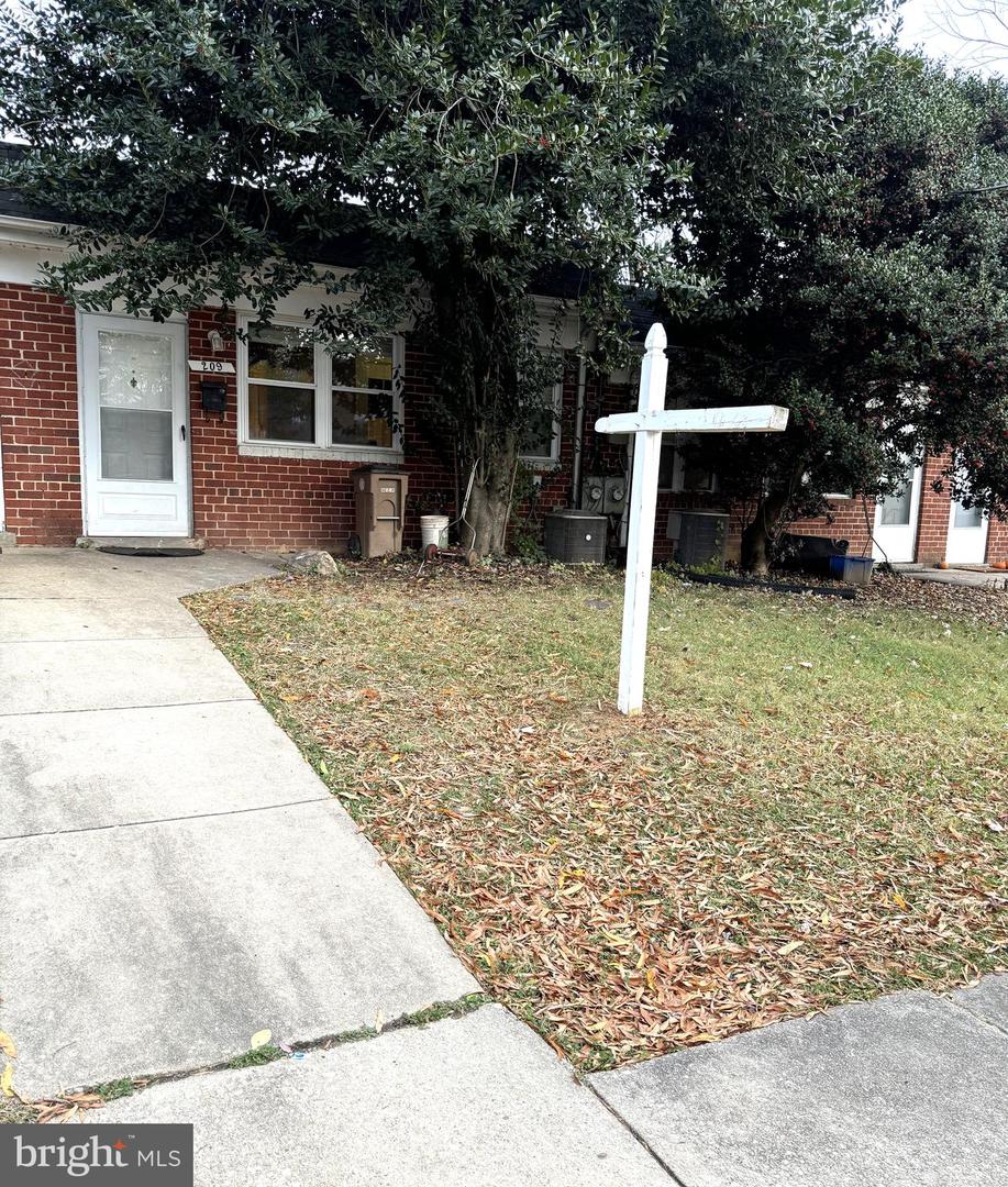 209 N Adams Street, Rockville