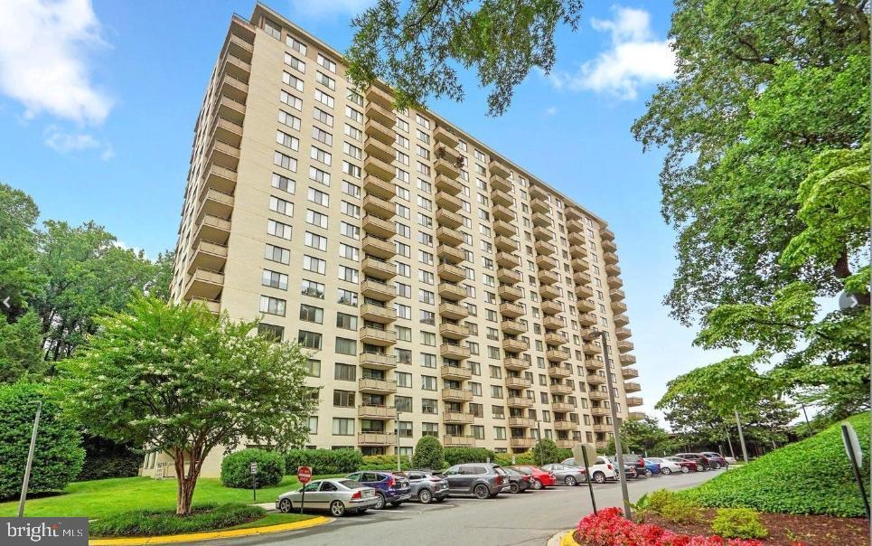 5225 Pooks Hill Road #1609s, Bethesda