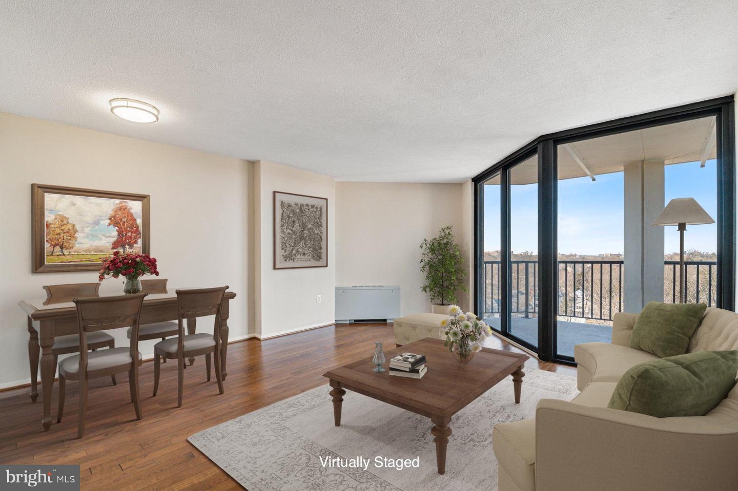 4242 E West Highway #910, Chevy Chase