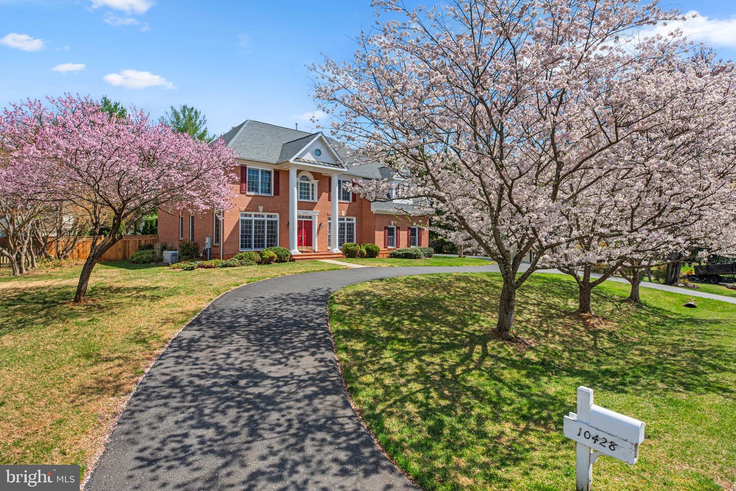 10428 Windsor View Drive, Potomac