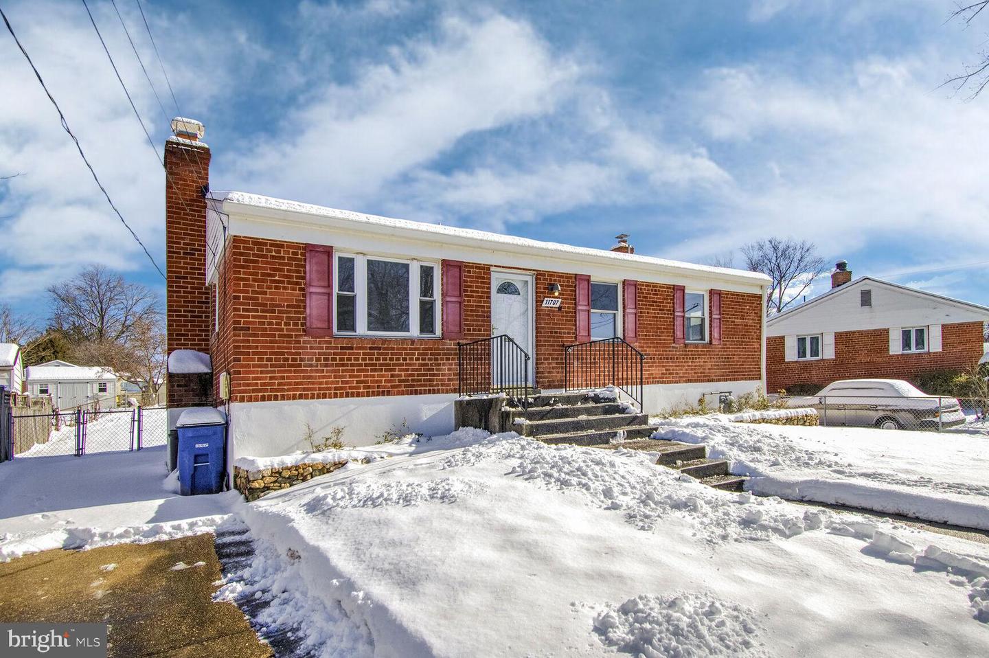 11707 Rocking Horse Road, Rockville