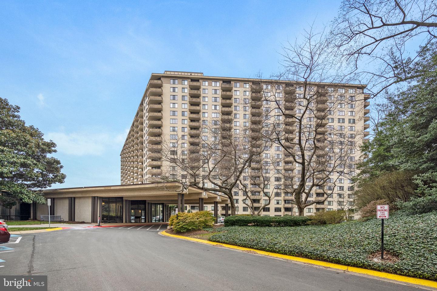 5225 Pooks Hill Road #1004s, Bethesda