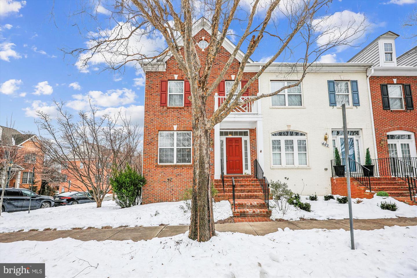 600 Garden View Square, Rockville