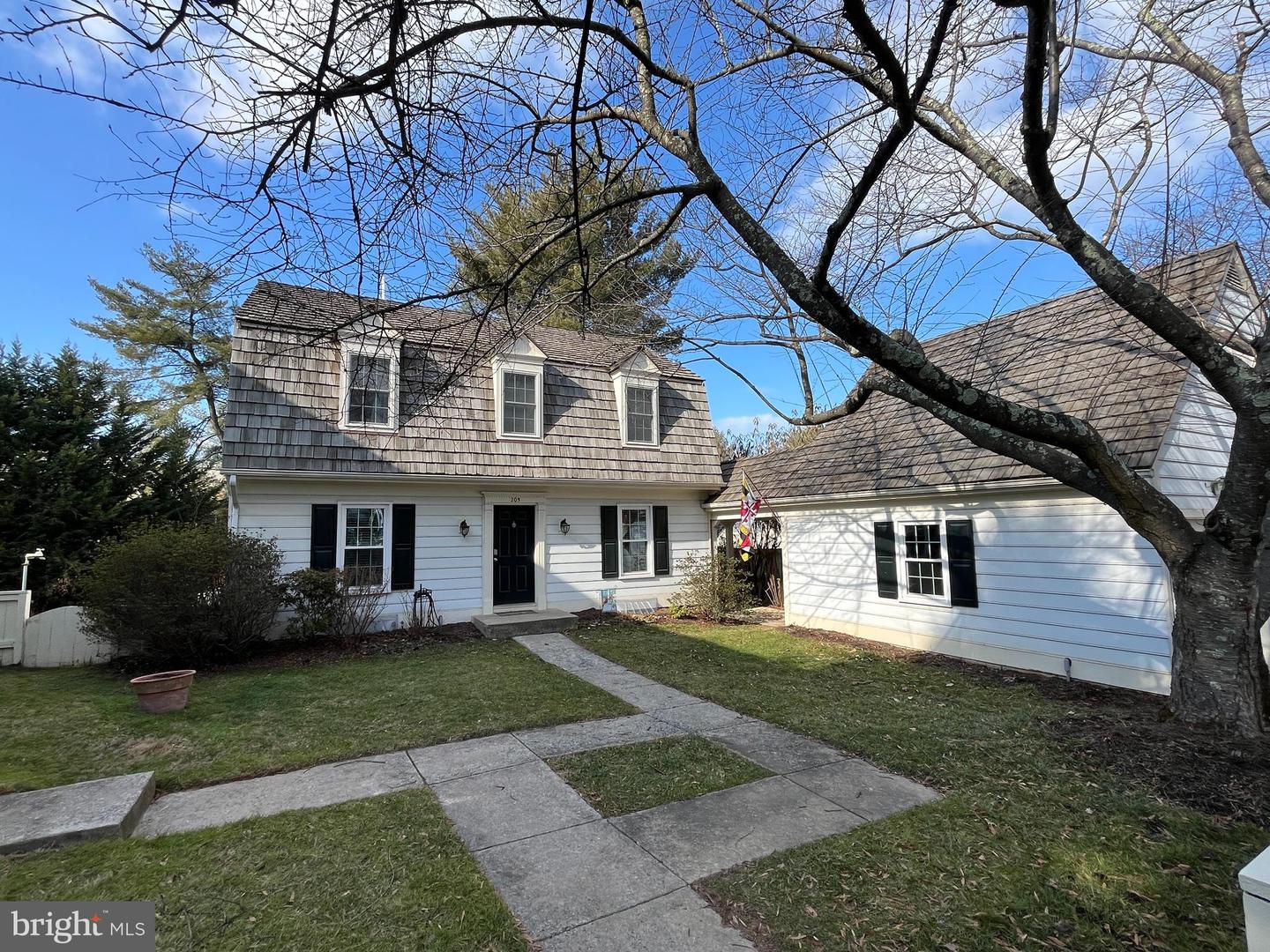 205 Fairgrove Circle, Gaithersburg