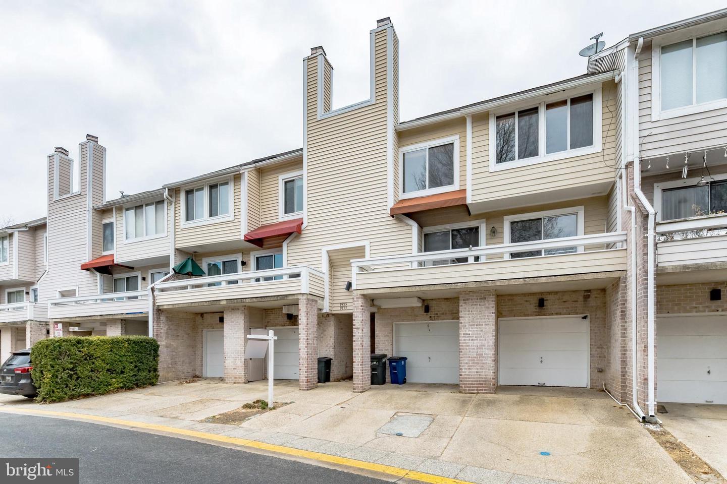 9809 Lake Shore Drive, Gaithersburg