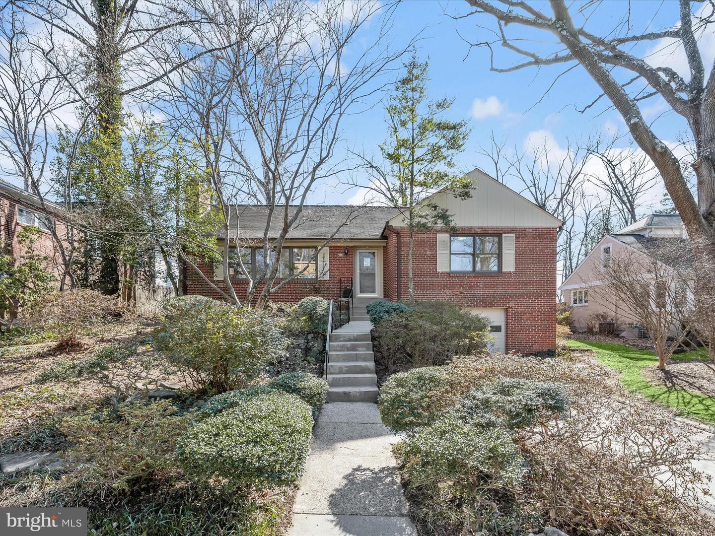 4910 Essex Avenue, Chevy Chase