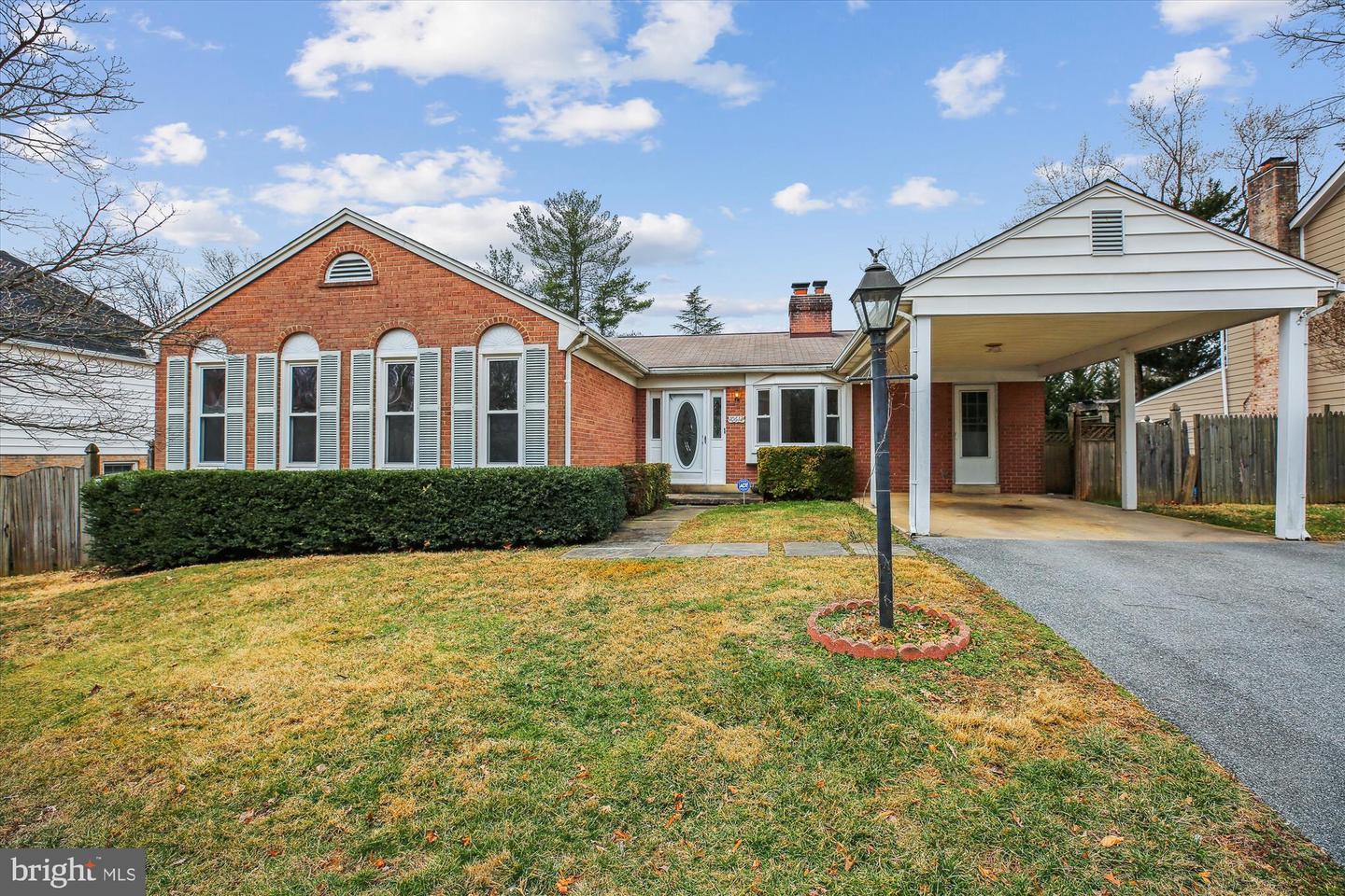 10612 Democracy Lane, Potomac