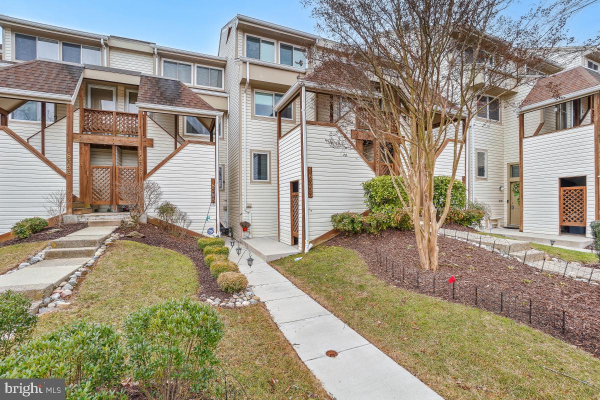 18353 Leman Lake Drive #804, Olney