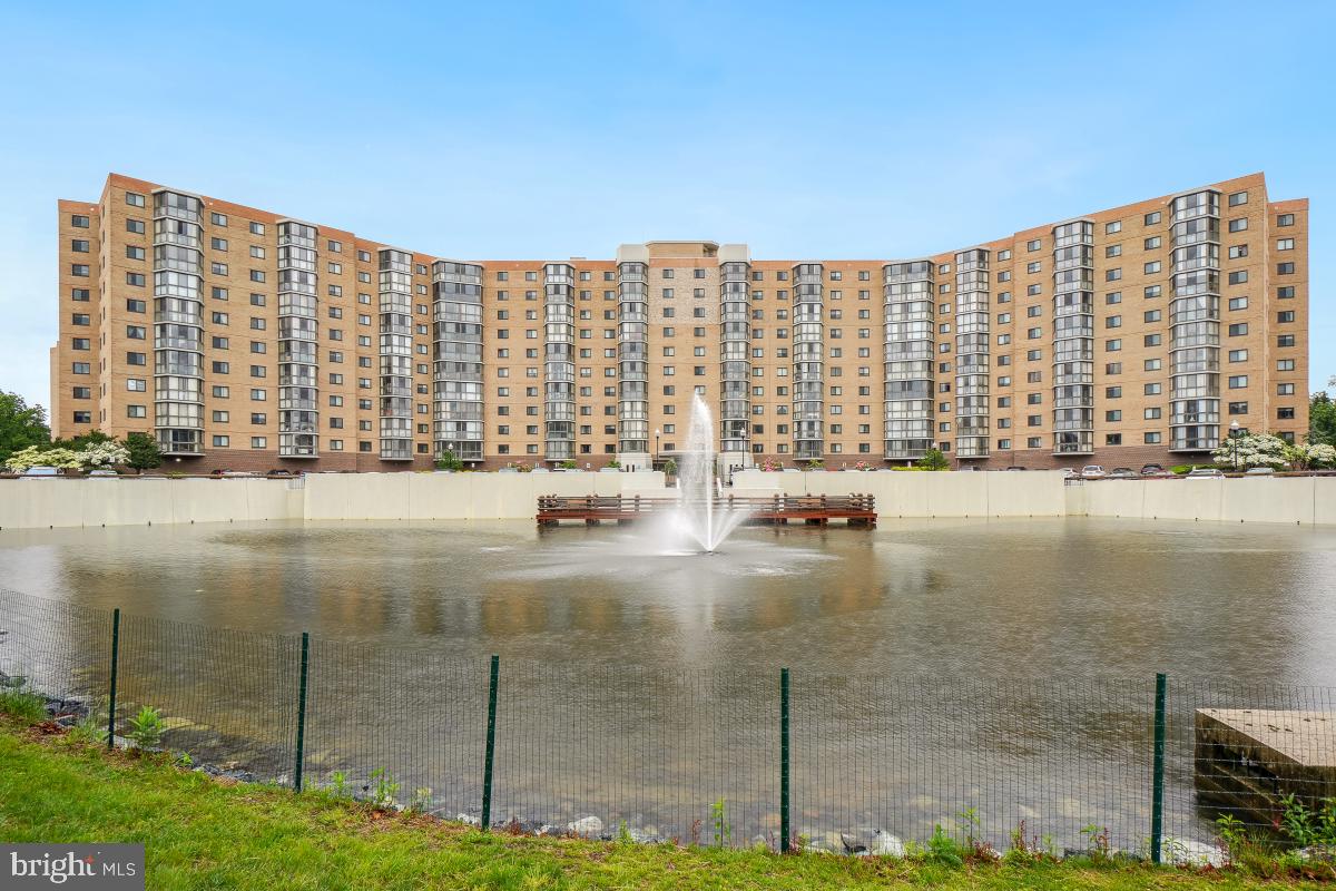 3330 N Leisure World Boulevard #5-216, Silver Spring