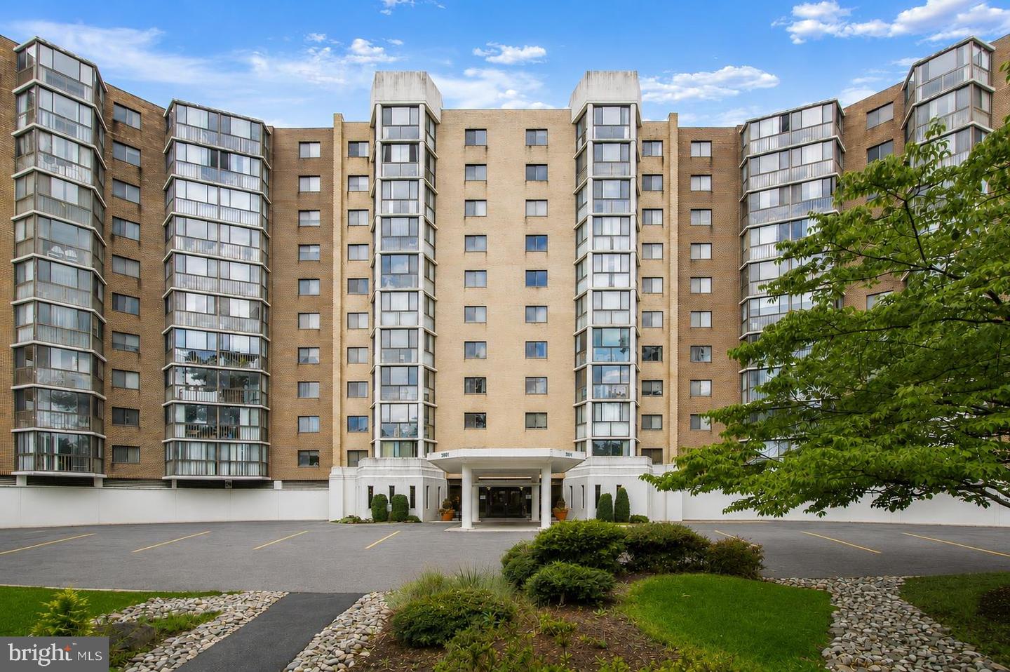 15101 Interlachen Drive #1-618