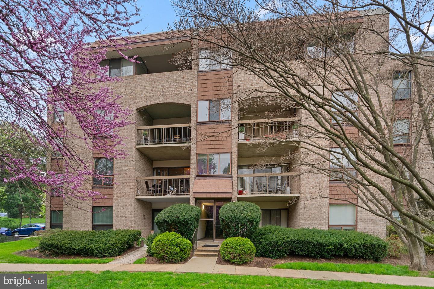 411 Christopher Avenue #74, Gaithersburg