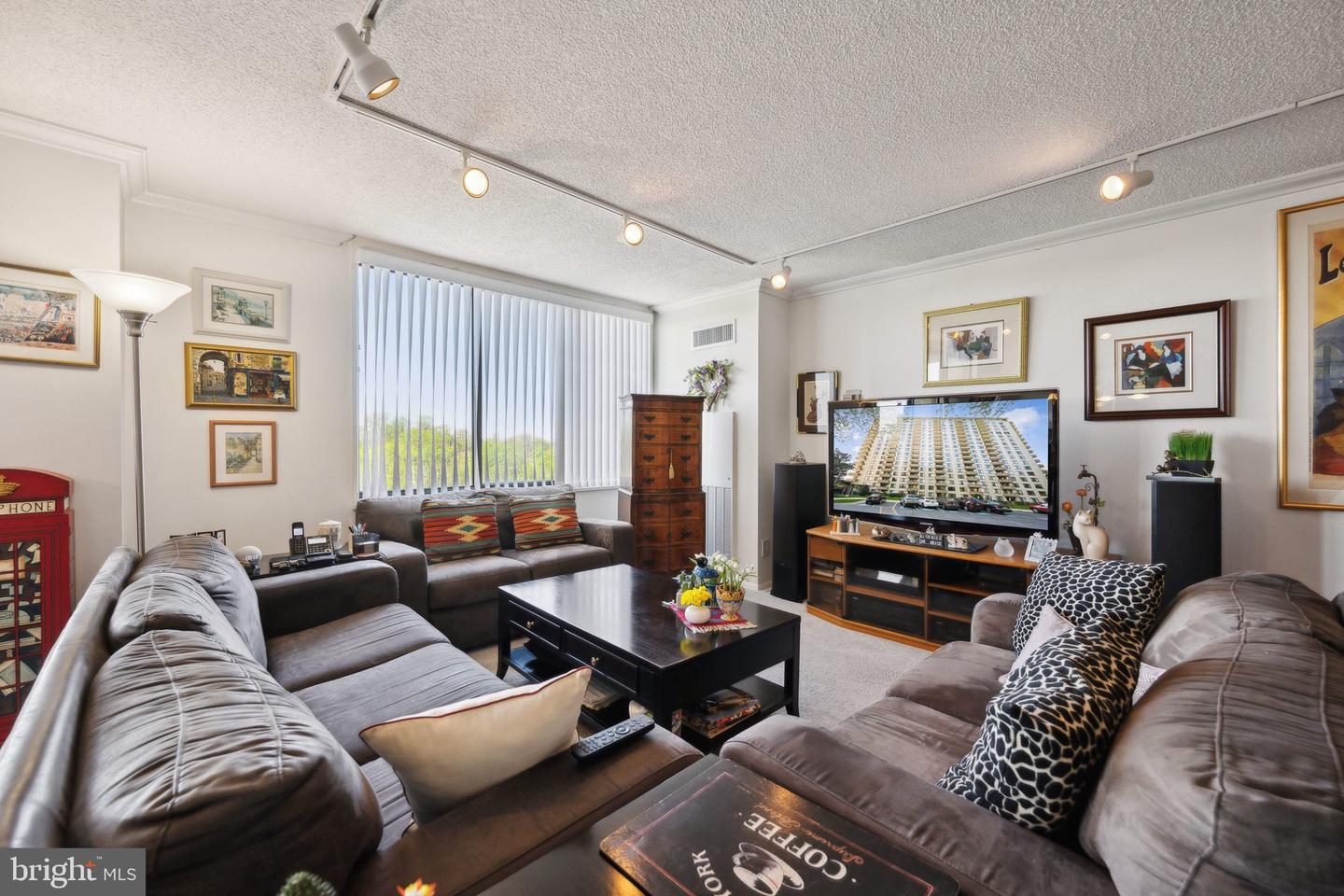 5225 Pooks Hill Road #1418s, Bethesda