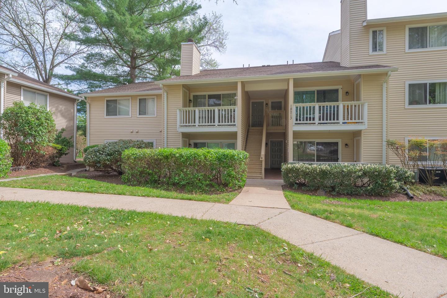 18213 Swiss Circle #2-81, Germantown