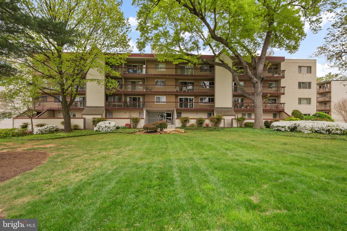 10300 Westlake Drive #s205, Bethesda