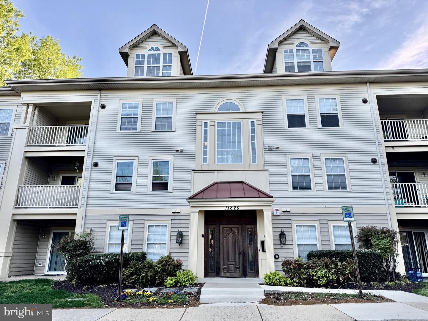 11828 Eton Manor Drive #un 102, Germantown