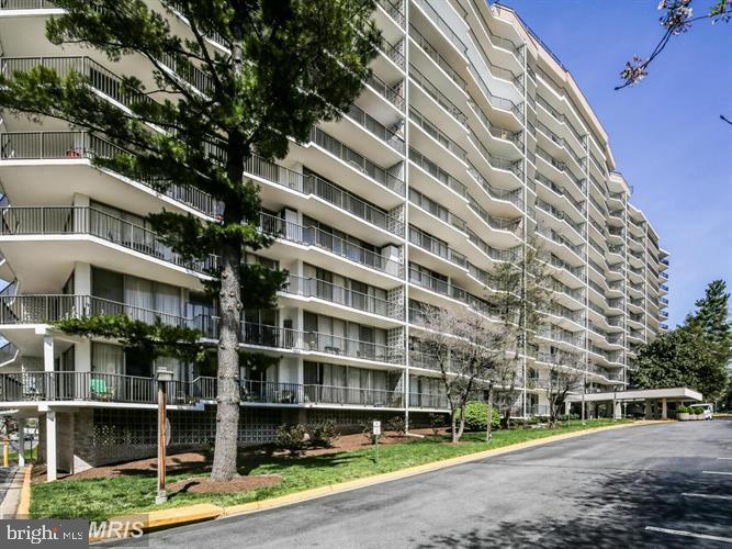 3333 University Boulevard W #304, Kensington