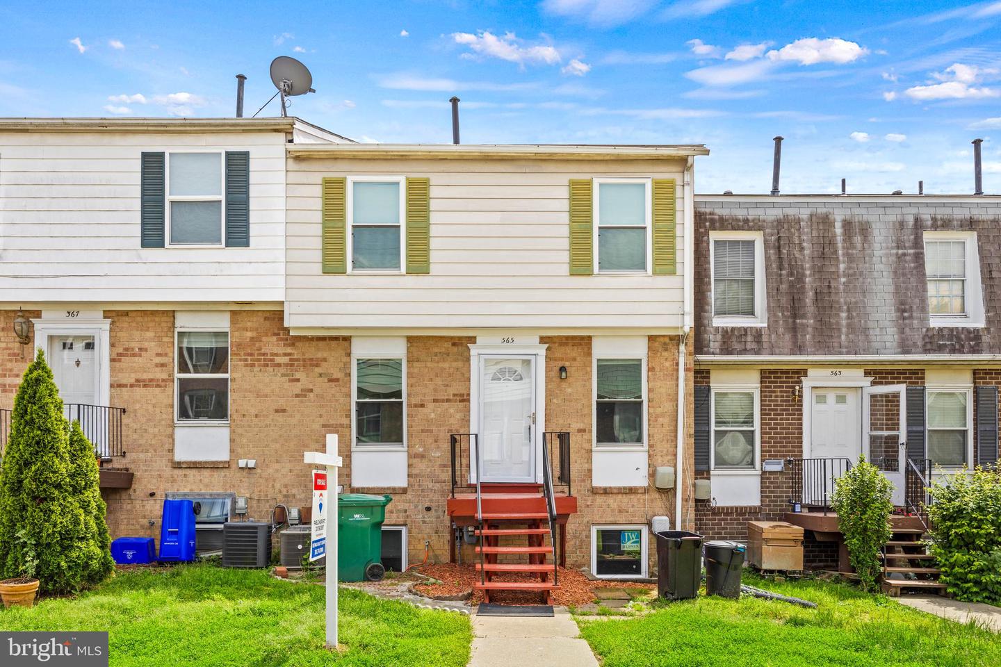 565 W Diamond Avenue #27, Gaithersburg