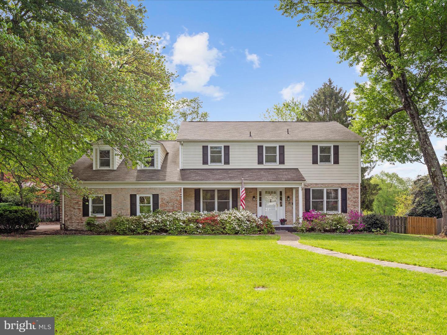 7720 Fontaine Street, Potomac