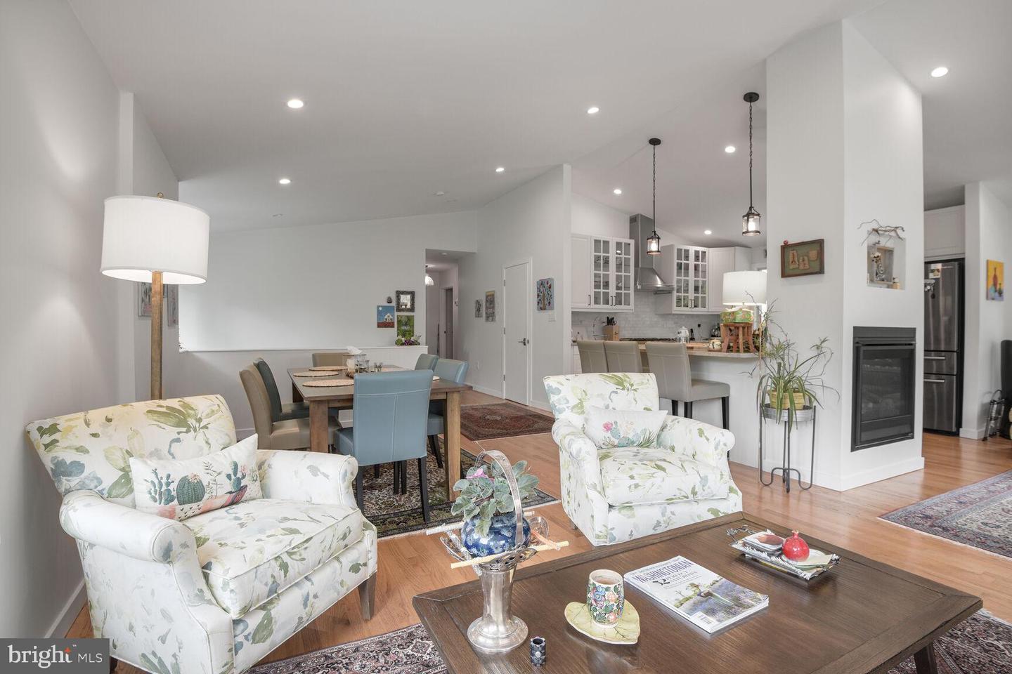 6322 Walhonding Road, Bethesda