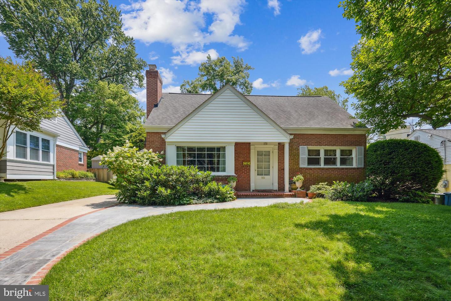 9911 Thornwood Road, Kensington