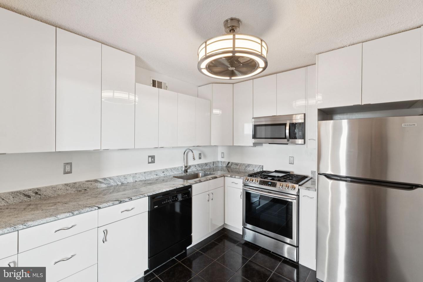5225 Pooks Hill Road #1204s, Bethesda