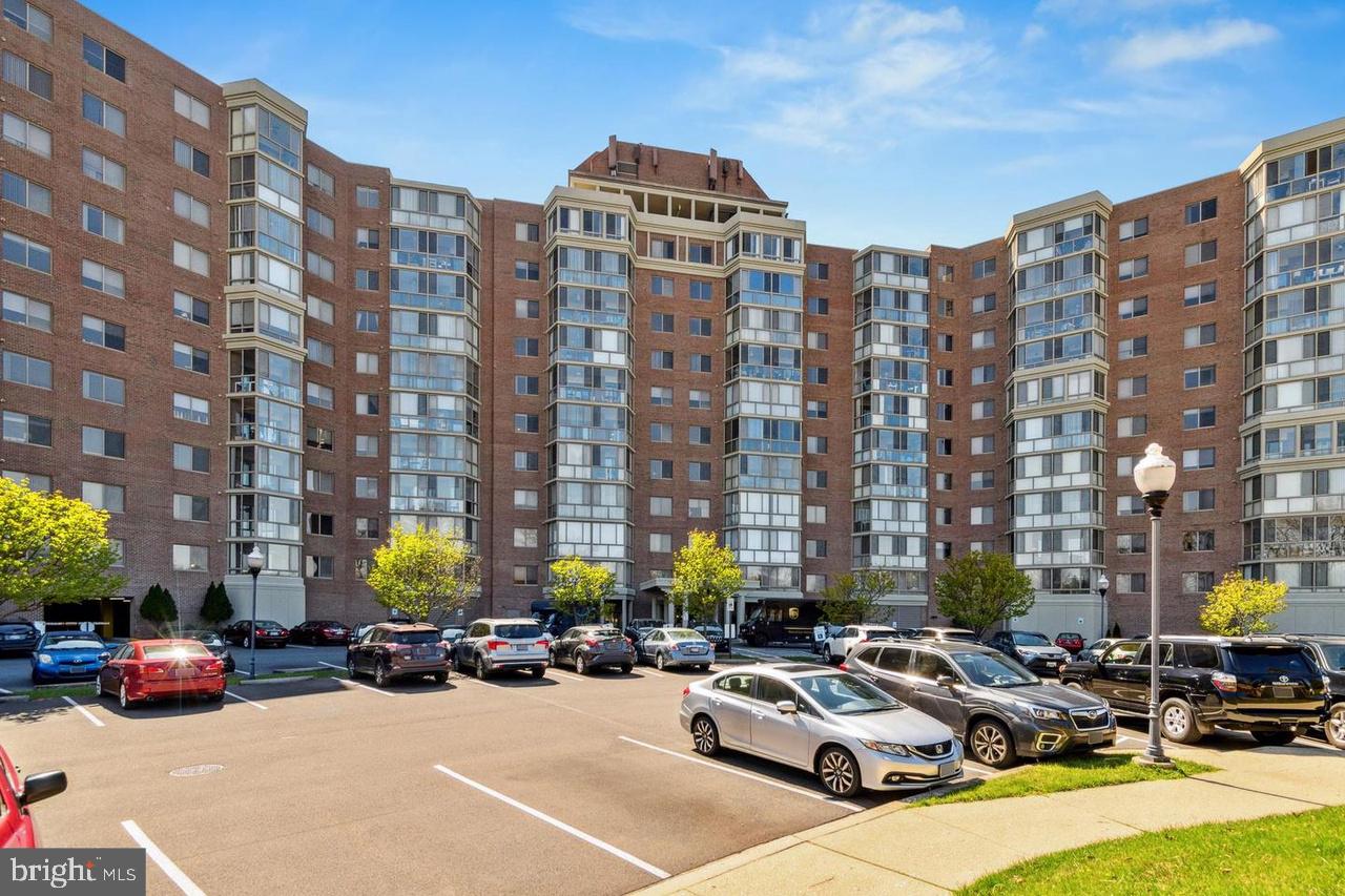 3200 N Leisure World Boulevard #218, Silver Spring