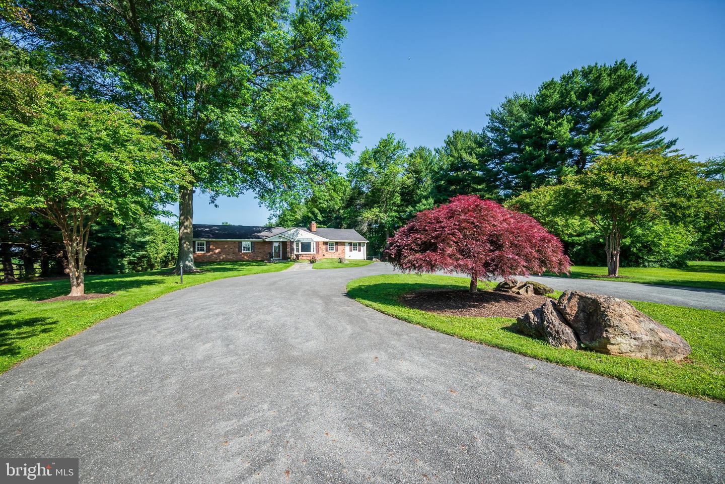 21020 Peach Tree Road, Dickerson