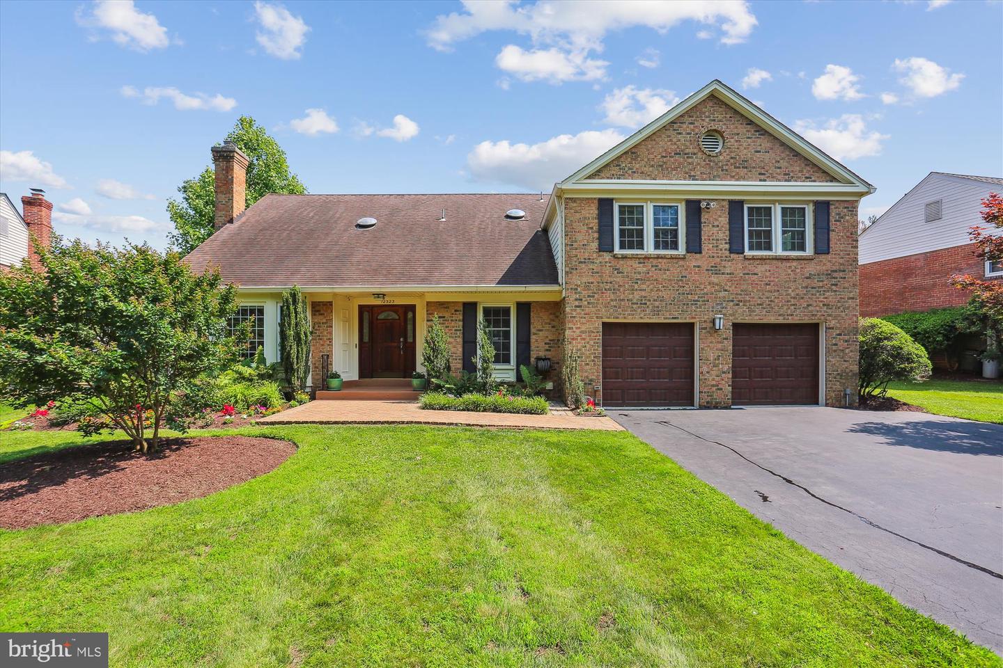 12323 Overpond Way, Potomac