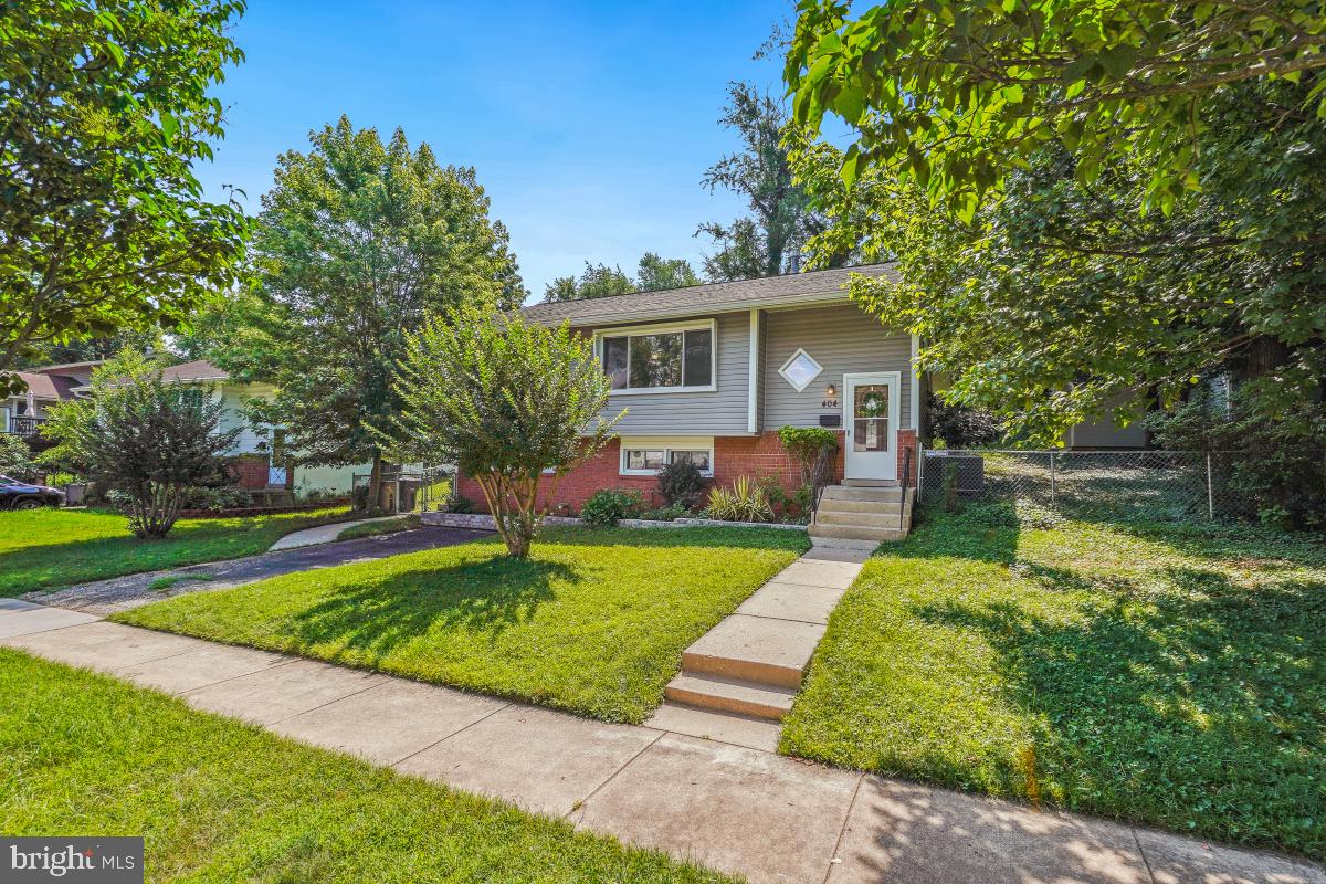 404 Hull Place, Rockville