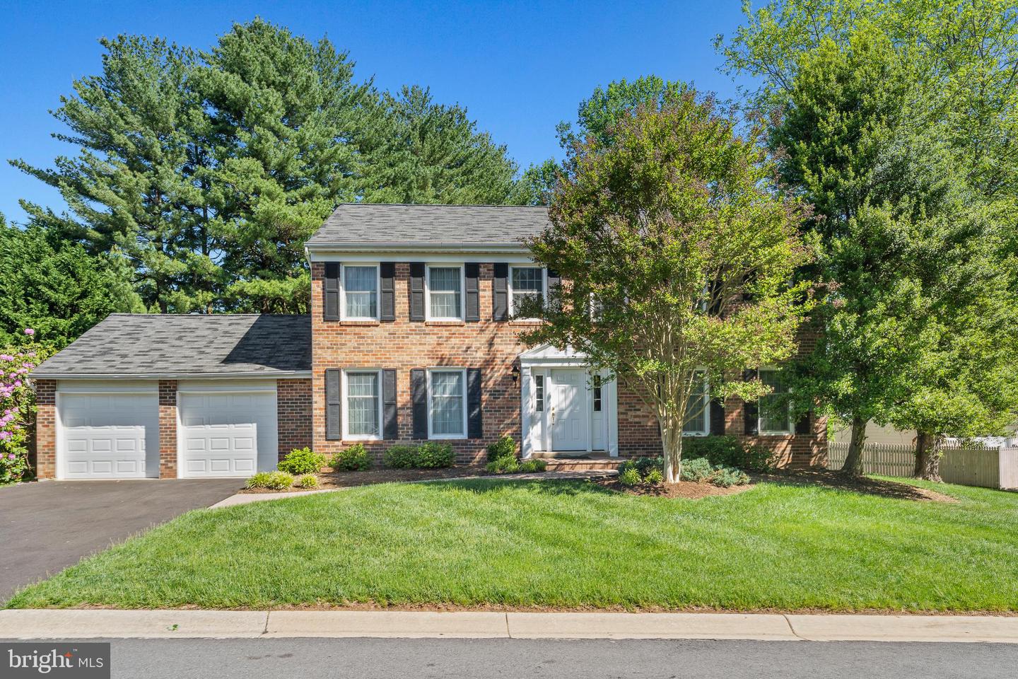 6 Ivywood Court, Silver Spring