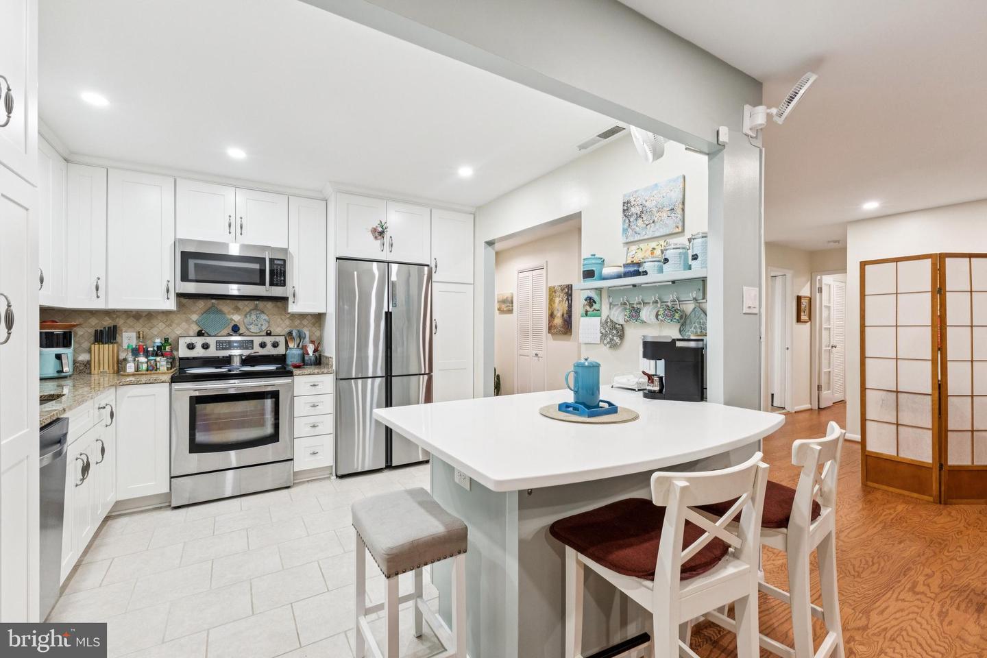 7425 Democracy Boulevard #14, Bethesda
