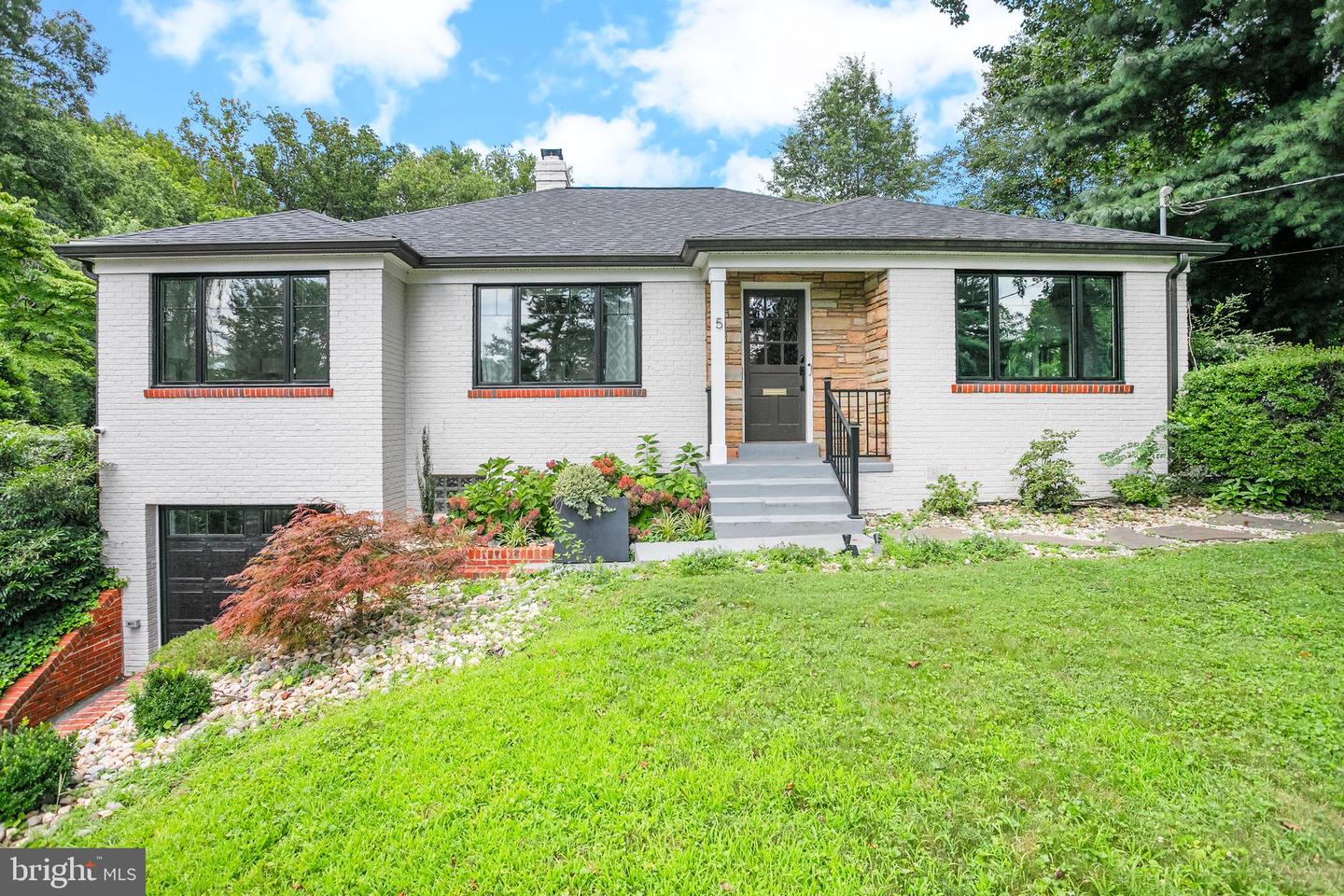 5 Spring Hill Court, Chevy Chase