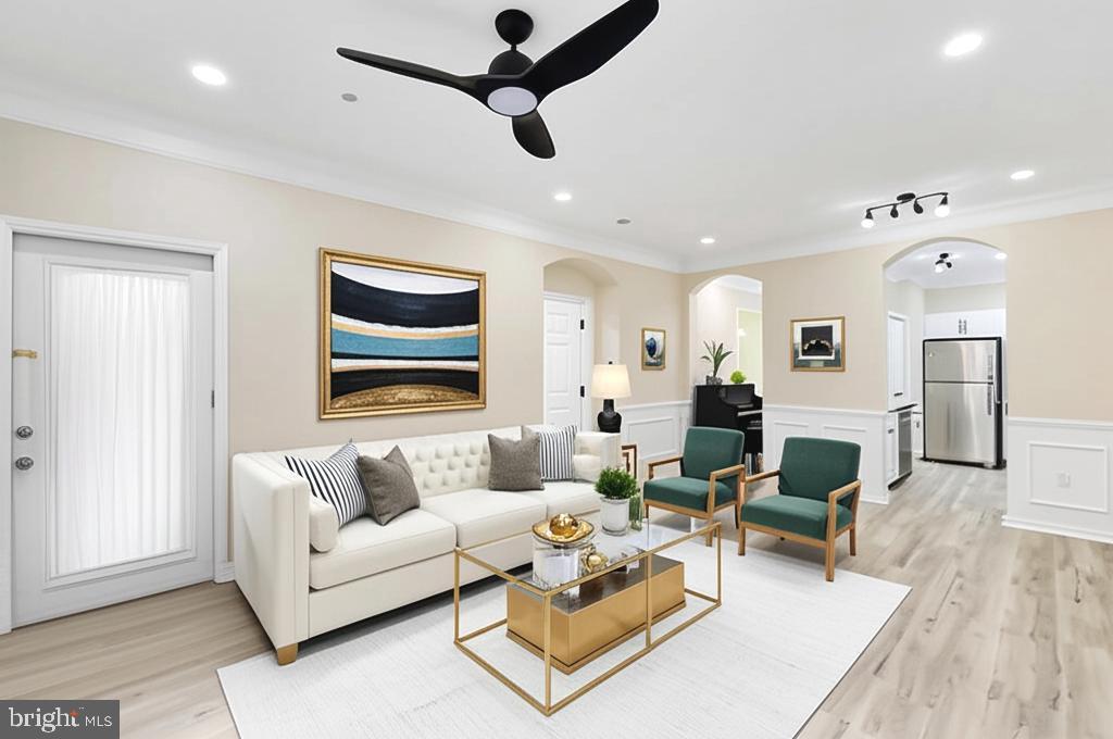 3 Arch Place #124, Gaithersburg