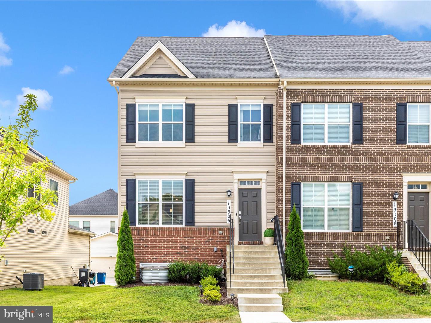 13306 Garnkirk Forest, Clarksburg