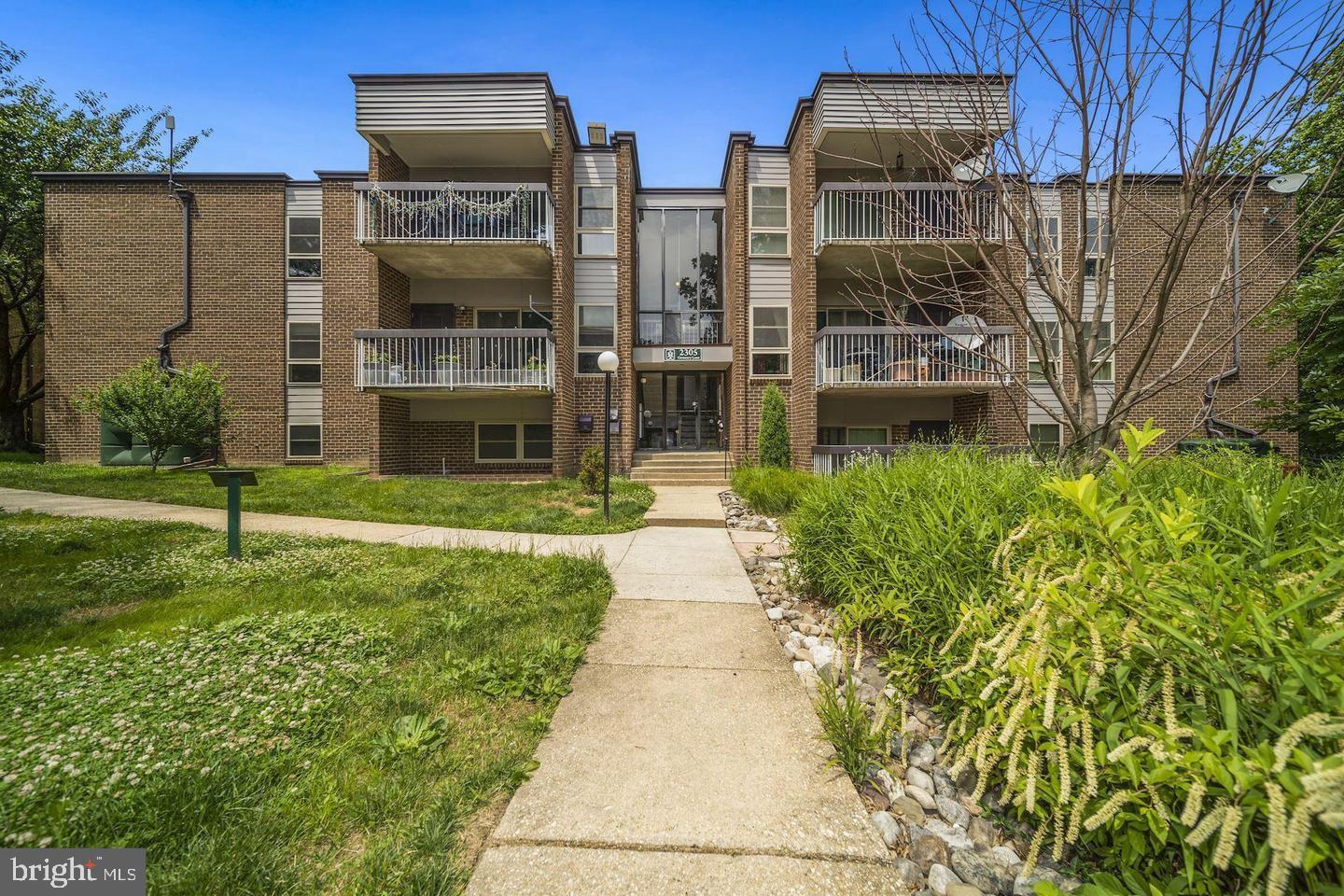 2305 Greenery Lane #t-3-3, Silver Spring