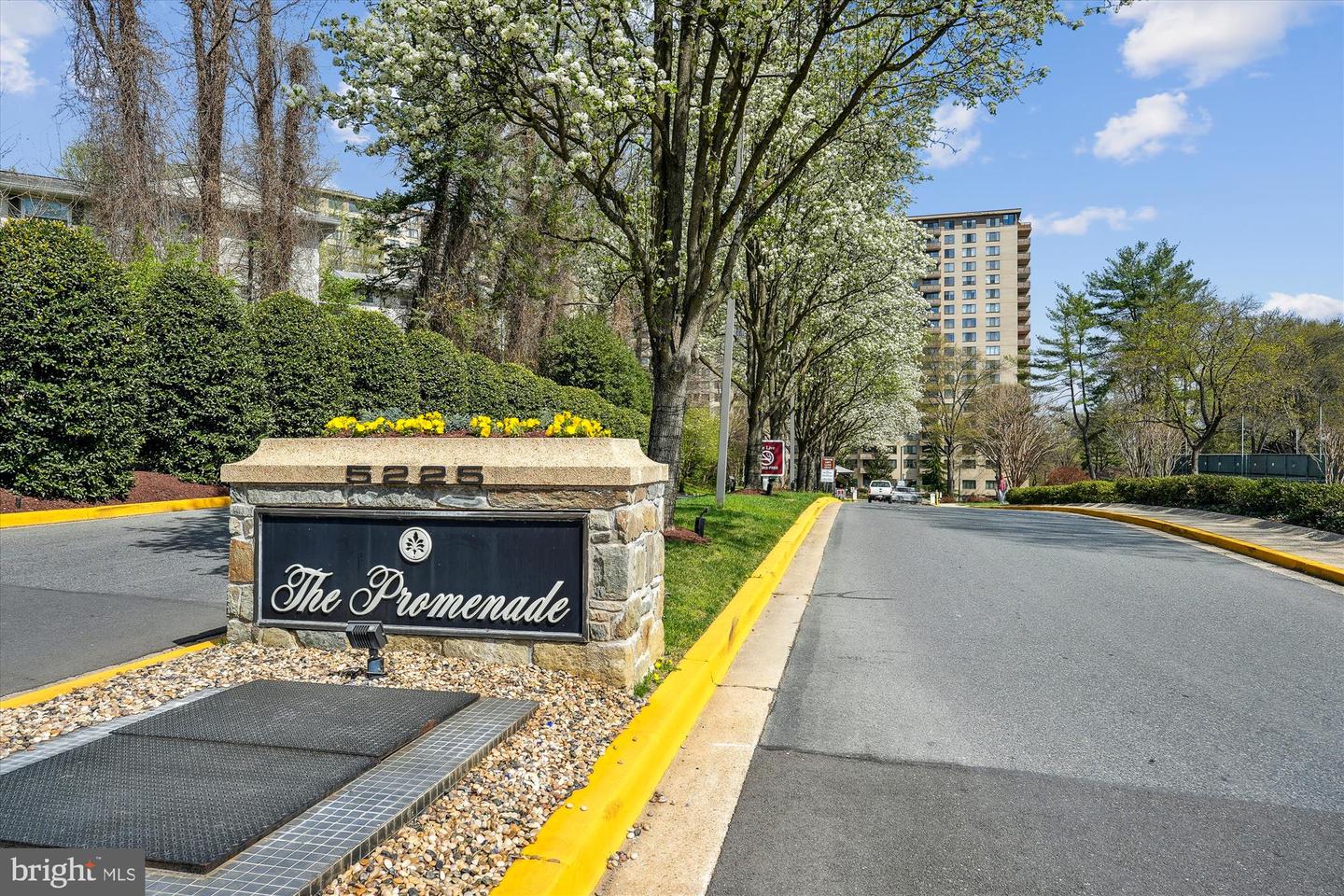 5225 Pooks Hill Road #417n, Bethesda