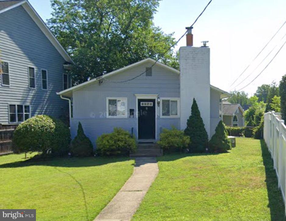 10003 Edward Avenue, Bethesda