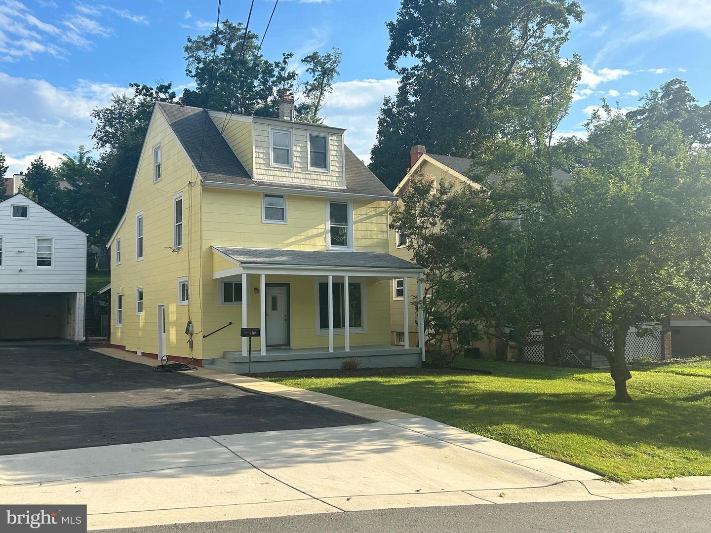 710 Silver Spring Avenue, Silver Spring