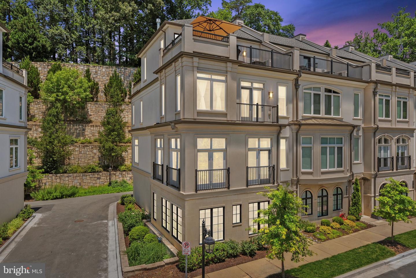 8135 River Road, Bethesda