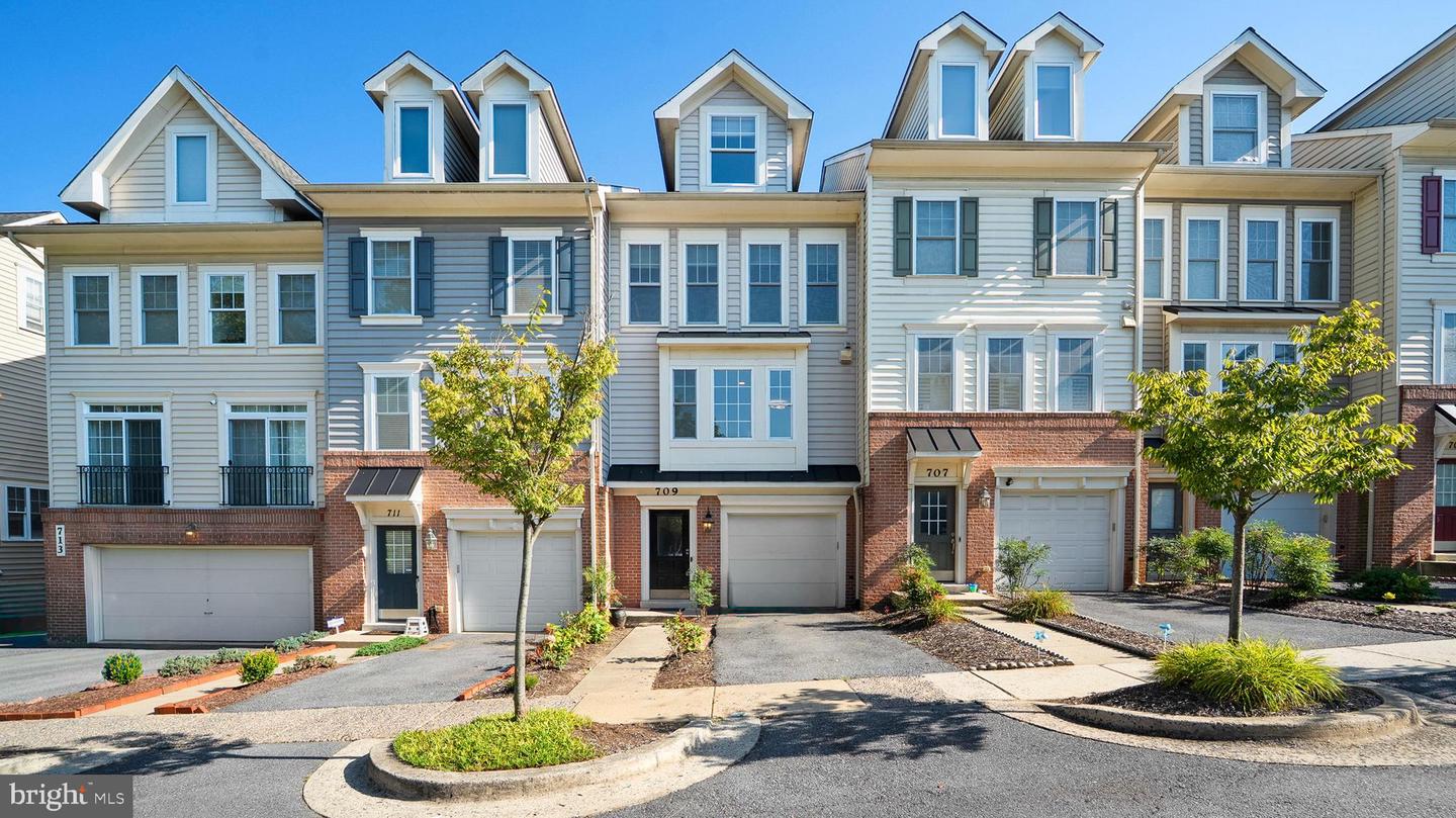 709 Glouster Knoll Drive, Silver Spring