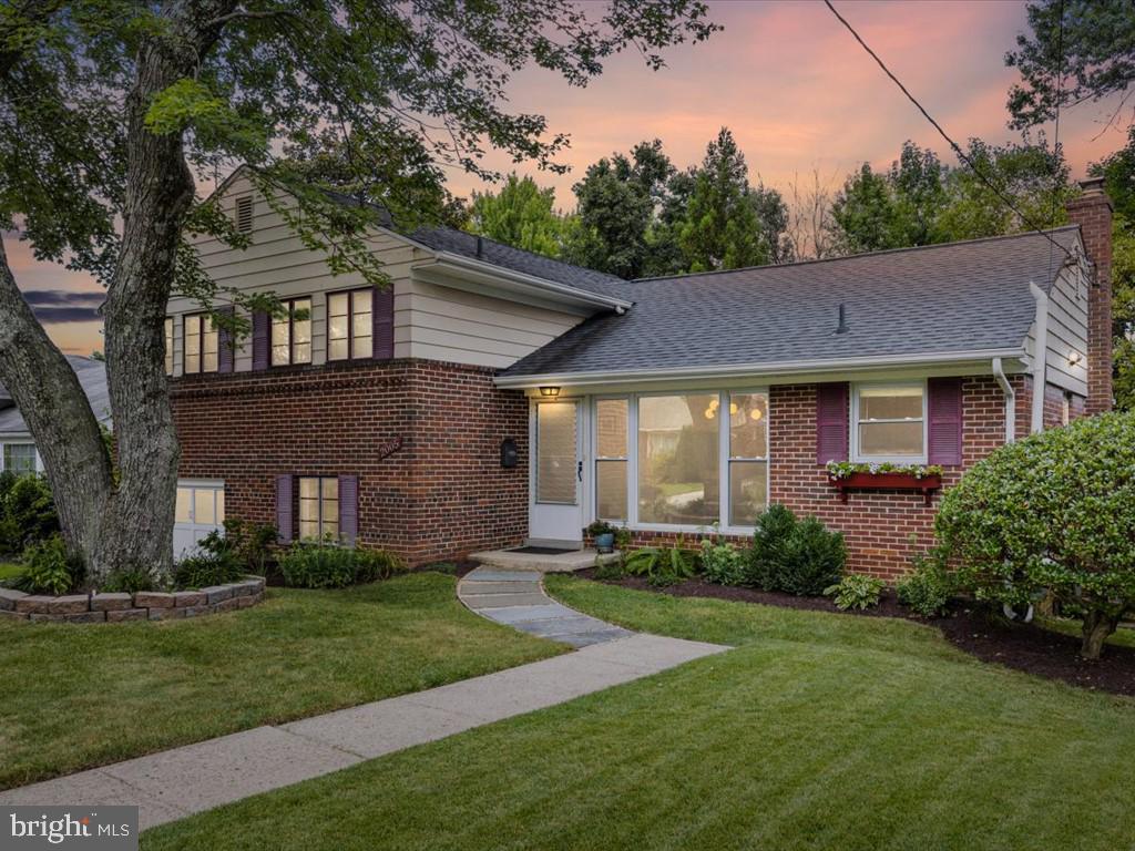 2005 Cascade Road, Silver Spring