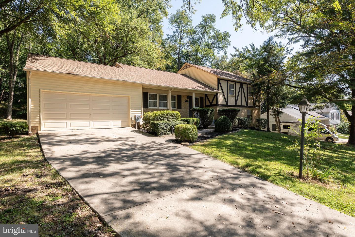 16413 Grande Vista Drive, Rockville