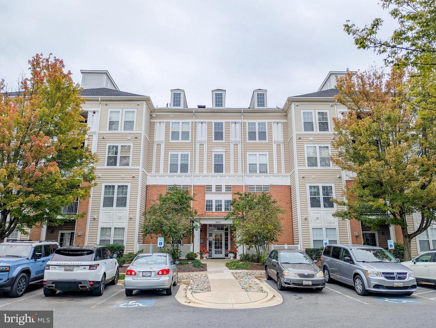 101 Watkins Pond Boulevard #4-306, Rockville