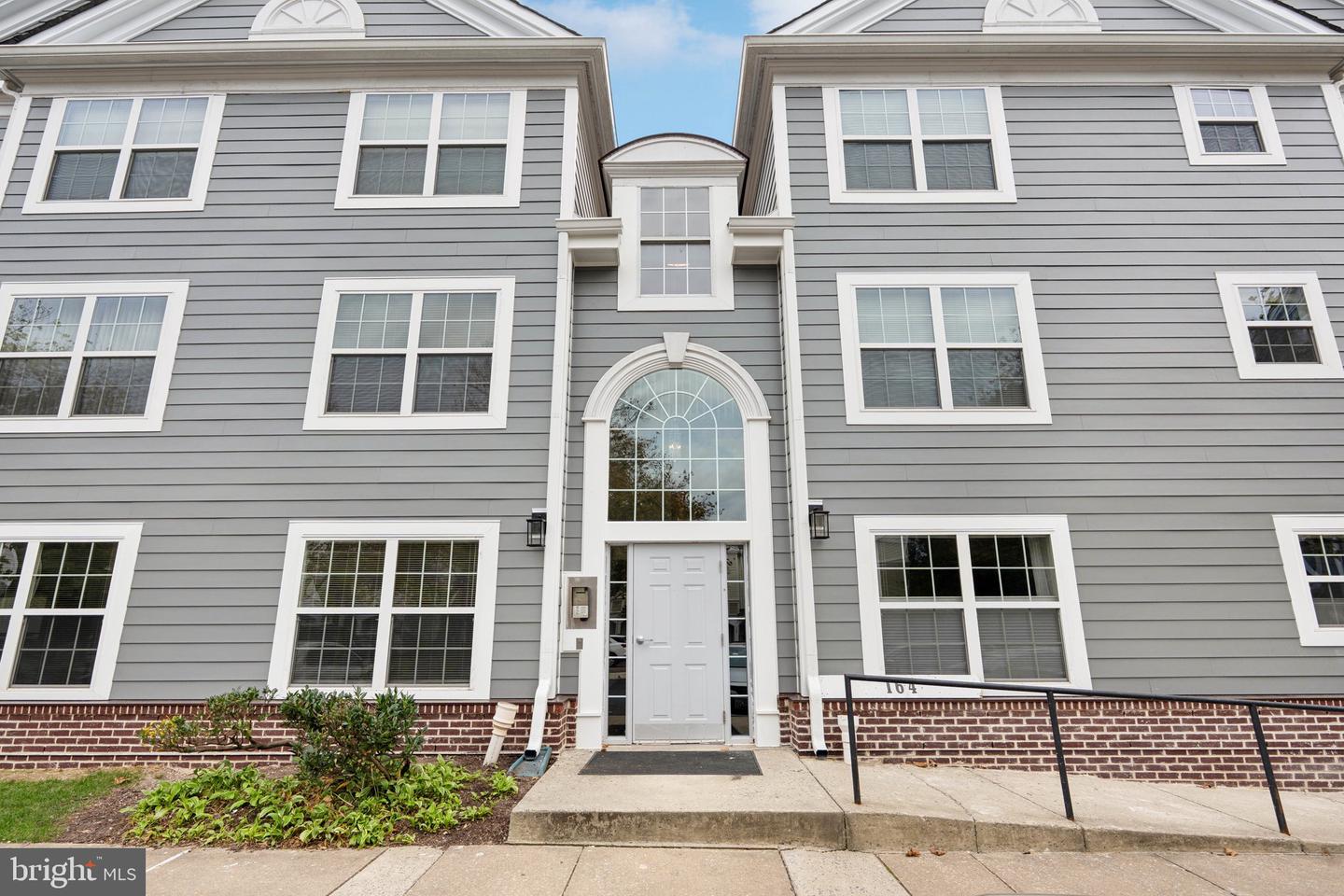164 Kendrick Place #164-16, Gaithersburg