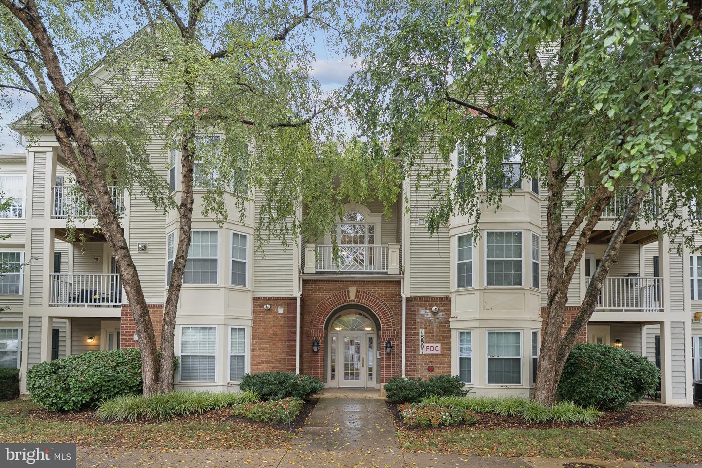 18801 Sparkling Water Drive #8/202, Germantown