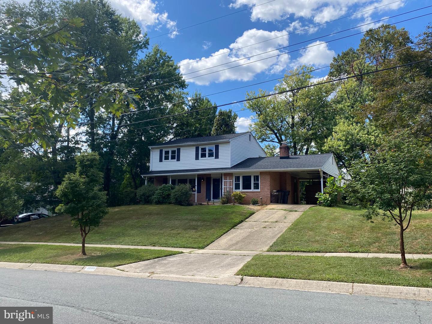 2890 Balmoral Drive, Rockville
