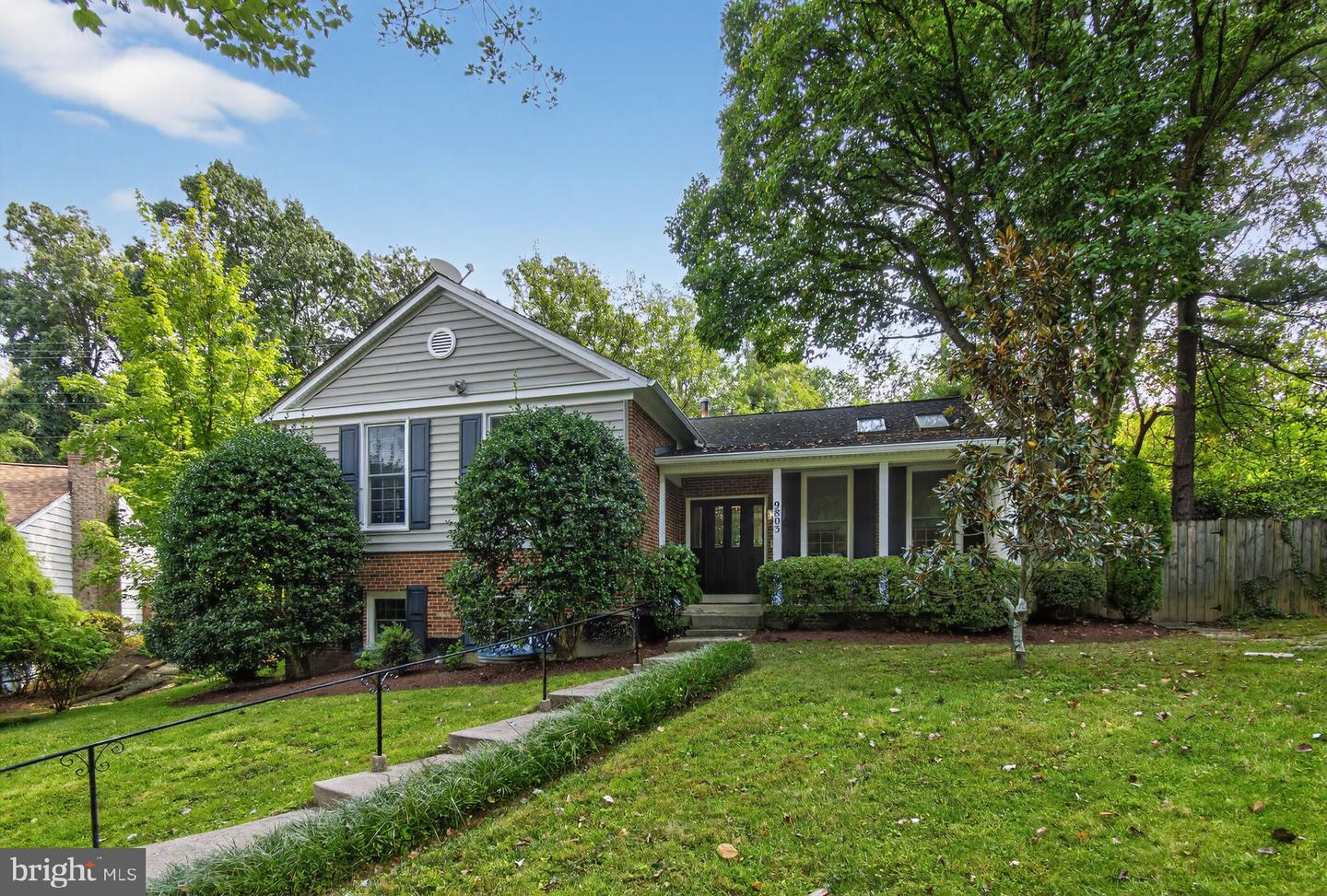 9803 Raleigh Tavern Court, Bethesda