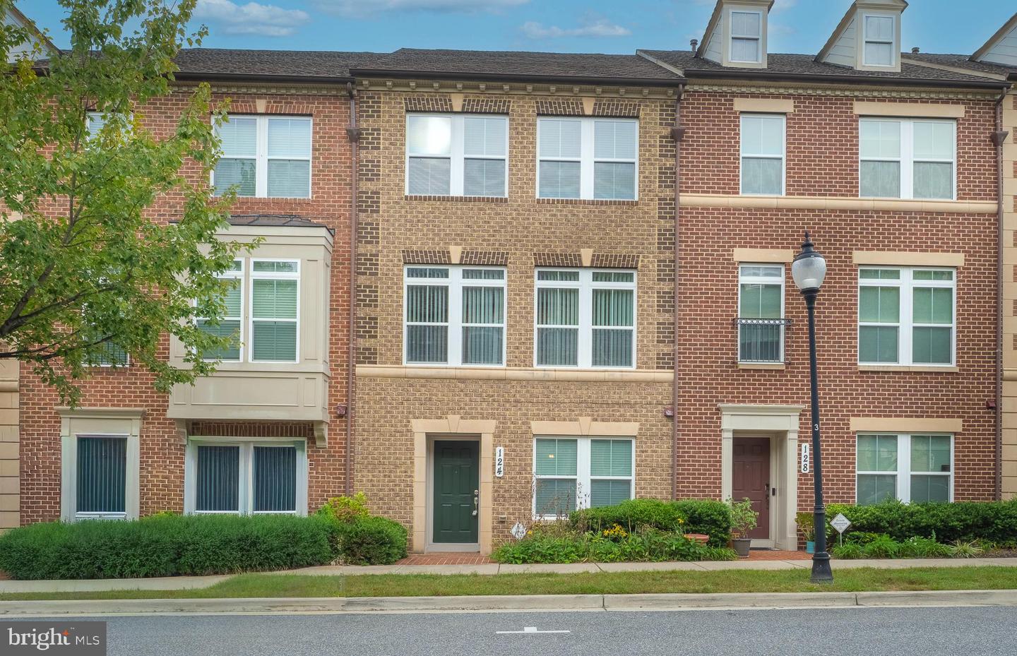 124 Community Center Avenue, Gaithersburg